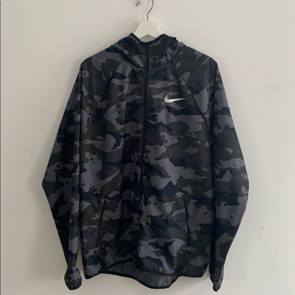 Nike camp windbreaker